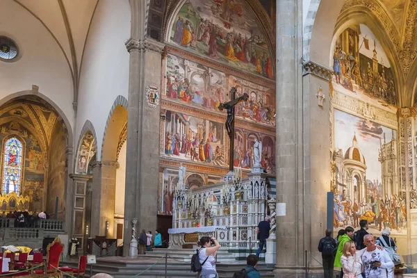 Intérieur de la basilique Santa Maria Novella à Florence, Italie — Photo