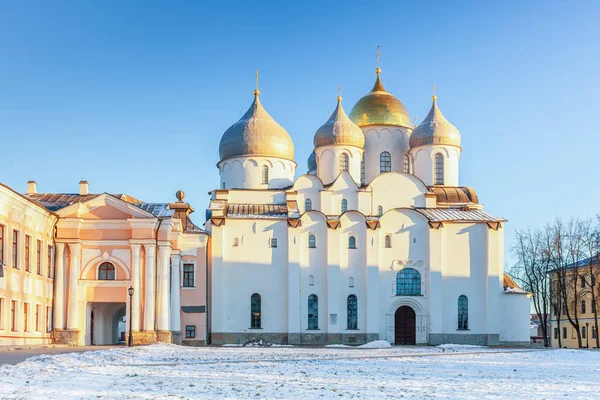 De kathedraal van St. Sophia in het Kremlin van Novgorod, Veliky Novg — Stockfoto