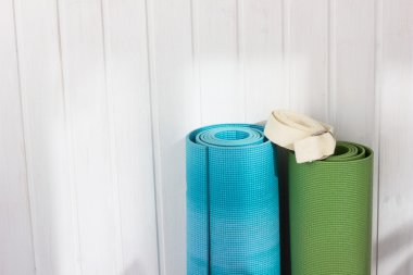 iki yoga paspaslar Beyaz kemer