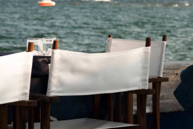 Tablo Puglia deniz manzarasına ayarla