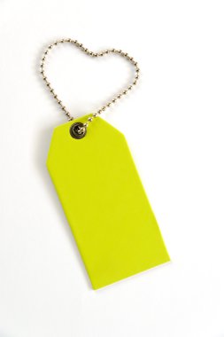 Beyaz arka plan üzerinde boş etiket (tag).