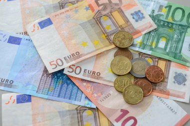 Para euro banknot ve madeni paralar