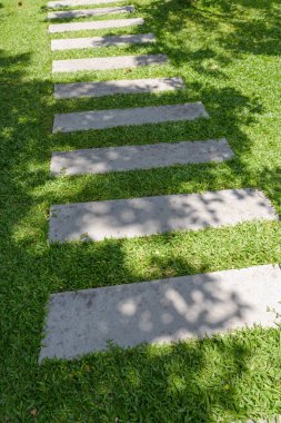 Kare blok yürüyüş yolu Bahçe