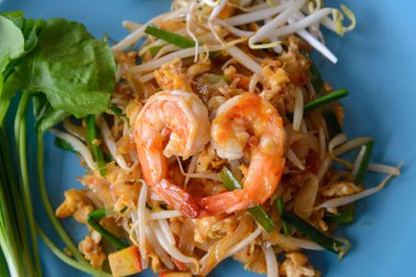 Karides veya karides ile Pad Tay, Tay kızartılmış erişte