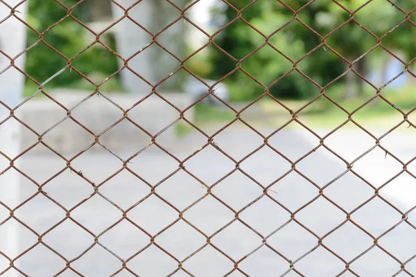 Rusty old wired fence — Stock Photo, Image