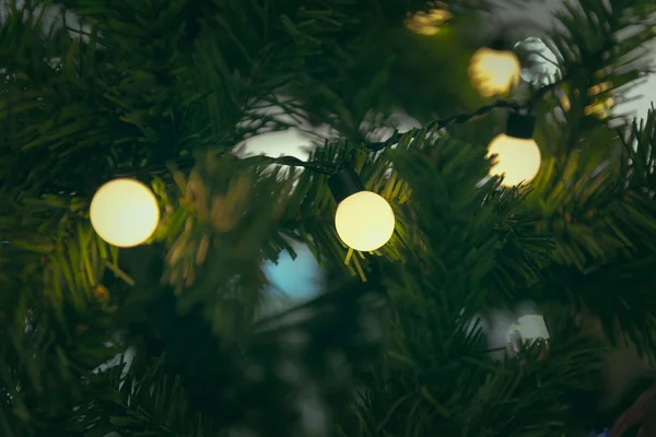 Nära Lampor Dekorationer Julgran Gott Nytt Och Xmas Tema — Stockfoto