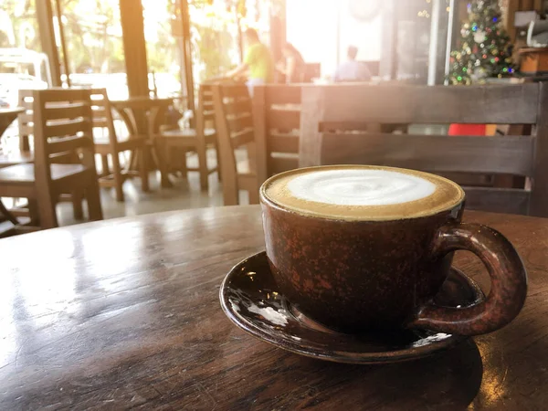 Cappuccino Quente Com Espuma Leite Mesa Madeira Café — Fotografia de Stock