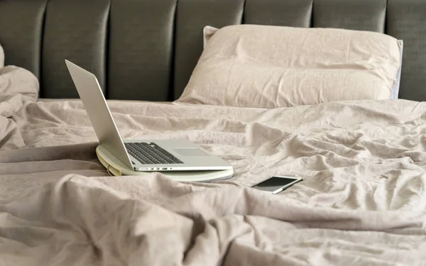 Laptop Bed Thuis Werken Vanuit Huis Werken — Stockfoto