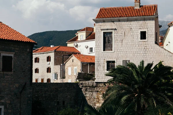 Oude stad Budva, Montenegro overdag zomer — Stockfoto