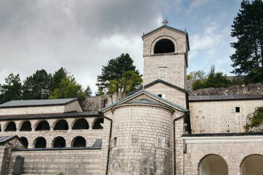 Kilise Cetinje, Karadağ, yaz gündüz