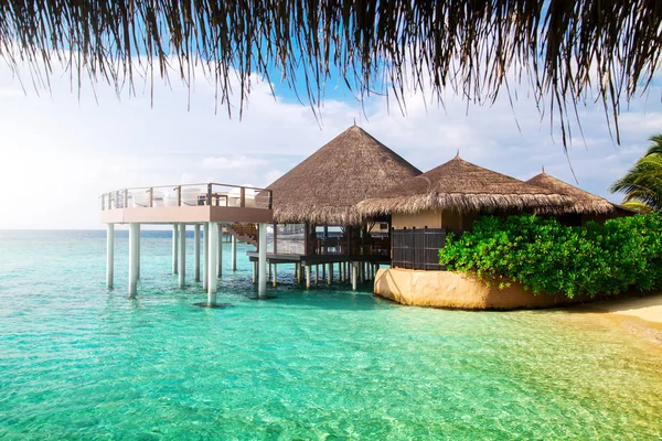 Water bungalows resort at islands — Stock Photo, Image