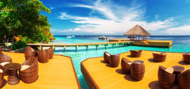 Tropik ada Resort ahşap iskele