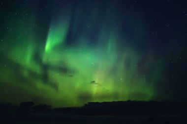 Kuzey ışıkları. Aurora borealis doğa manzara geceleri