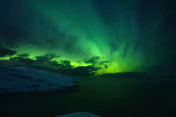Aurores boréales. Aurora borealis paysage naturel la nuit Photos De Stock Libres De Droits