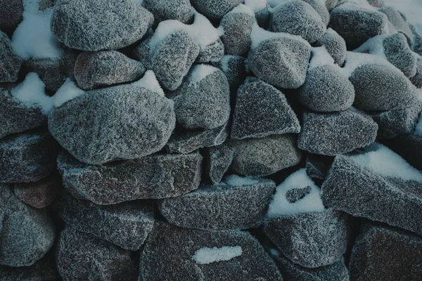 Hoarfrost na rocha de manhã. Textura de fundo — Fotografia de Stock