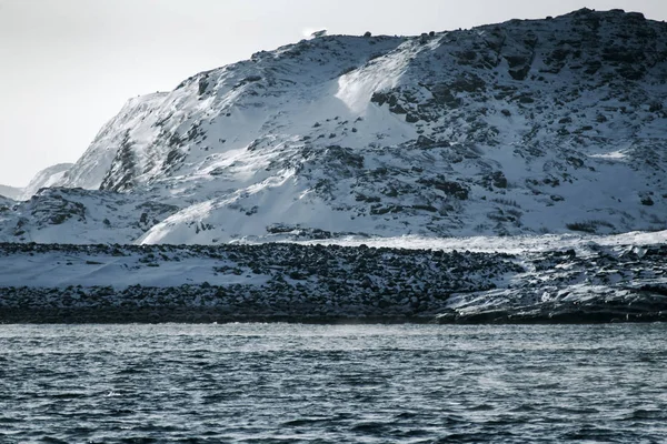 Morze Barentsa w Ocean Arktyczny. Półwysep Kolski, Rosja — Zdjęcie stockowe