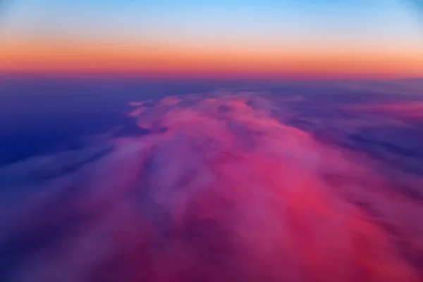 Nuvens do nascer do sol, vista de cima — Fotografia de Stock