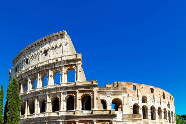 Vue du Colisée de Rome de jour. Italie, Europe — Photo