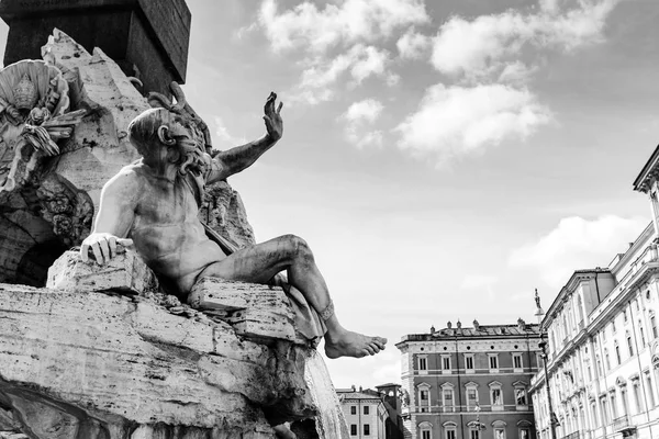 Fuente en Piazza Navona en Roma — Foto de Stock