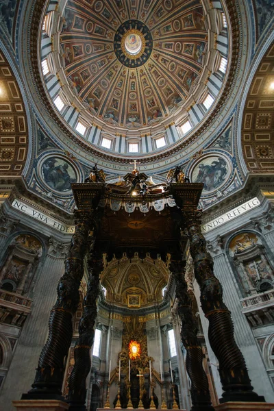 Interior de la Basílica de San Pedro (Basílica de San Pedro) ) —  Fotos de Stock