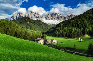 Dolomites İtalyan Alpleri 