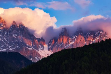 Dolomites İtalyan Alpleri 