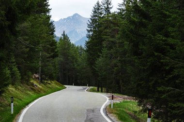 Dolomites İtalyan Alpleri
