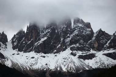 Dolomites İtalyan Alpleri