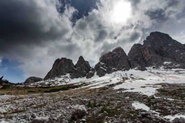 Dolomites İtalyan Alpleri