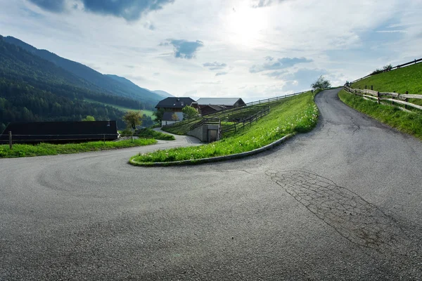 Dolomites İtalyan Alpleri