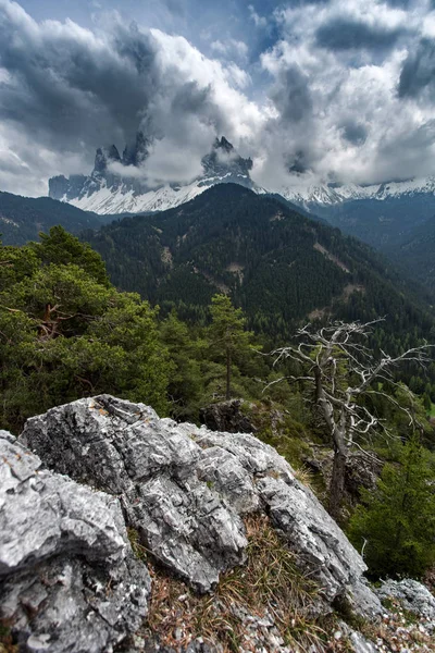 Dolomites İtalyan Alpleri