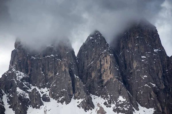 Dolomites İtalyan Alpleri