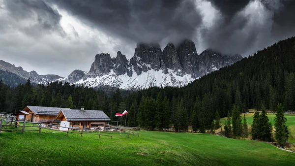 Dolomiterna italienska Alperna — Stockfoto