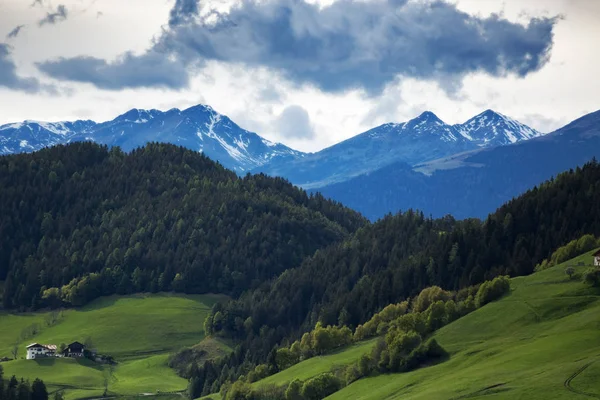 Dolomites İtalyan Alpleri