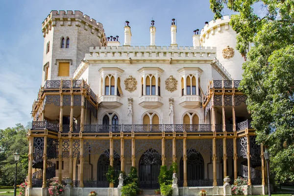 Hluboka nad vltavou Kalesi 