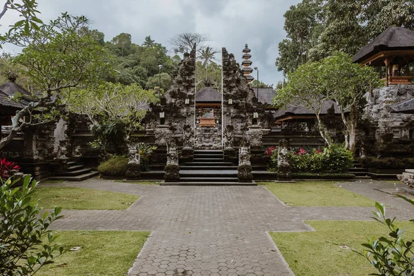 Pura Gunung Lebah. Tempel in Bali, Indonesië — Stockfoto