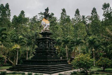 Pura Tirta Empul. Tapınak Bali, Endonezya
