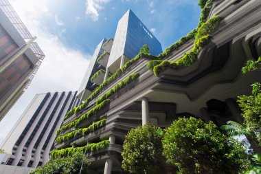Modern futuristik Singapur'da inşa yeşil doğa cephe