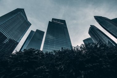 Alt görünümü şehir. bölgede modern gökdelenler için. İş manzara arka plan. Singapur şehir