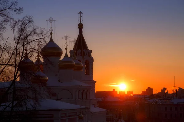 Kilise St John the Baptist Nijniy Novgorod, Rusya gün batımında — Stok fotoğraf