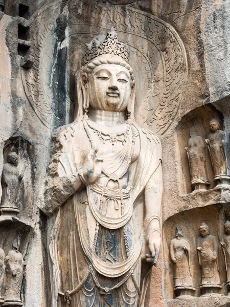 中国龍門石窟の石仏 — ストック写真