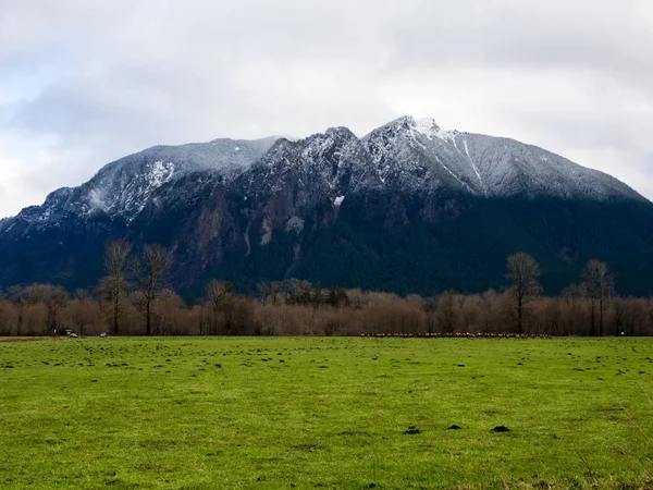 Eerste Sneeuw Mount Buurt Van North Bend — Stockfoto