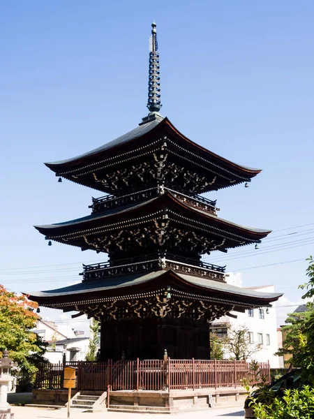 Tres pagoda de historia de Hida Kokubunji templo buddhist en Takayama, Japón — Foto de Stock