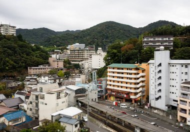 Kobe, Japonya - 27 Ekim 2016: Arima Onsen Kaplıca tatil köyü manzarası