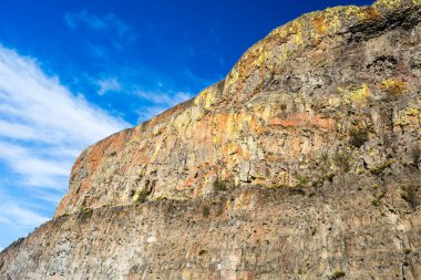 Doğu Washington eyaletinin çölünde bazalt kaya oluşumu, ABD