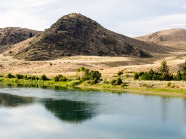 Perma, Montana, ABD yakınlarındaki Manzaralı ve Vahşi Yassıkafa nehri