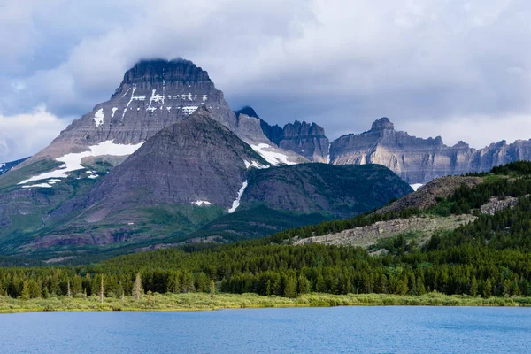 Alba Sul Lago Swiftcurrent Molte Zone Del Ghiacciaio Del Parco — Foto Stock