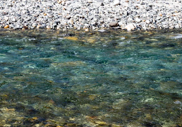 Vacker Alpin Bäck Med Klarblått Vatten Kamikochi Dalen Nagano Prefektur — Stockfoto