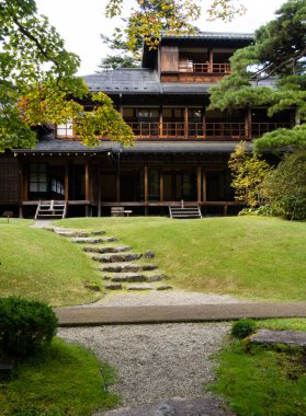 Nikko, Japonya - 23 Ekim 2016: Tamozawa Villa Müzesi 'nde manzara bahçeli geleneksel Japon ikametgahı
