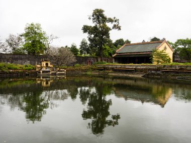 Hue, Vietnam - 11 Mart 2016: Vietnam hükümdarları ve Unesco Dünya Mirası 'nın eski konutu Hue İmparatorluk Şehri' ne dayanarak